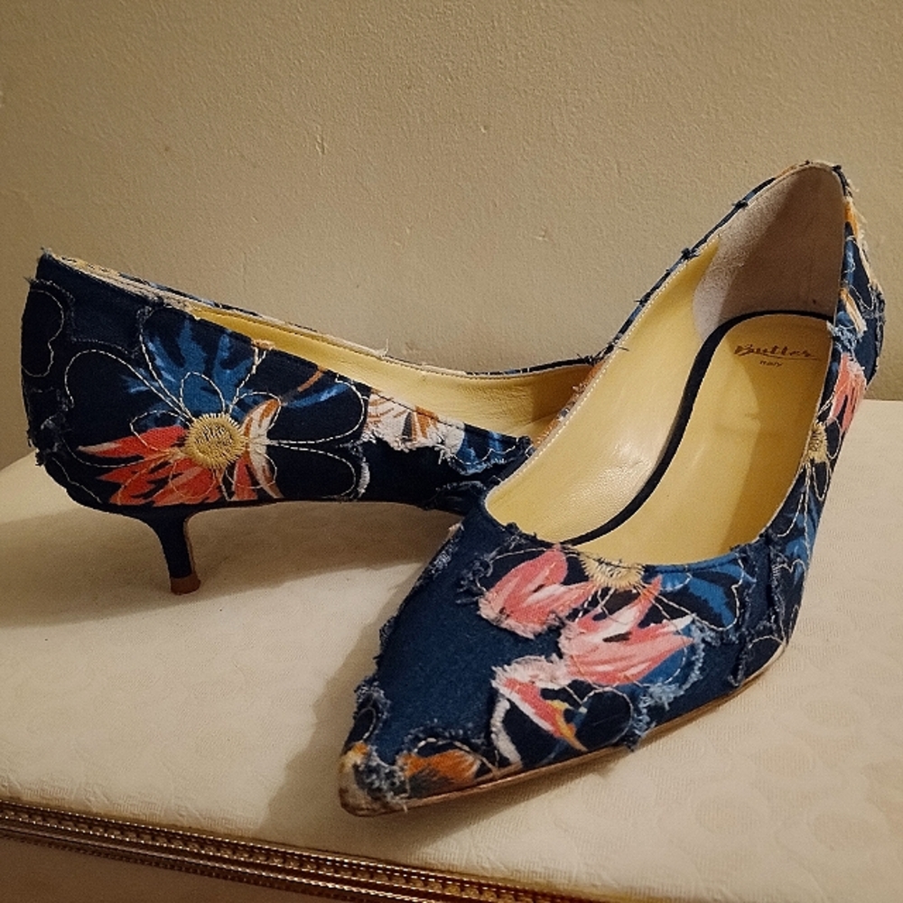 Butter Made in Italy Vero Cuoio Kitten Heel